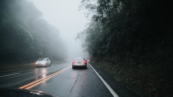 Feu anti-brouillard pour voiture sans permis : guide d'achat et conseils